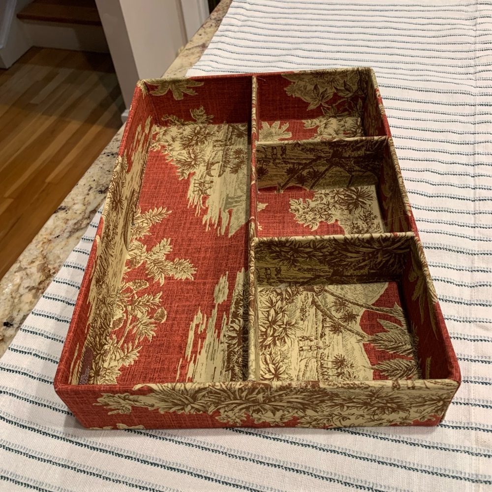 Waverly Red and Gold Decorative Organizer Tray